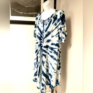 NWOT Shoreline 100% Rayon Tie Dye Pullover Short Sleeve Shift Dress